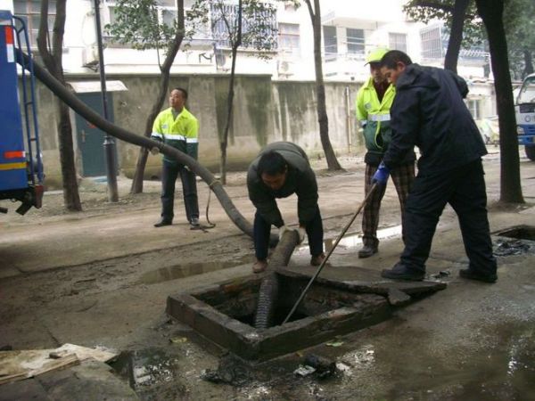 毕节公园管道疏通的技巧（毕节管道清淤）